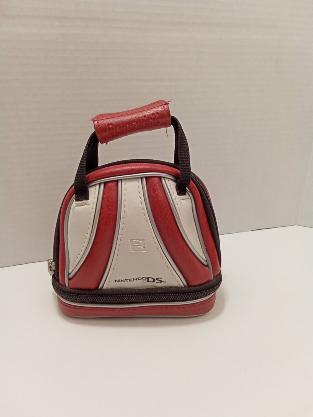 Nintendo DS (2008) - Brunswick Mini Bowling Bag - Carry Case - Red